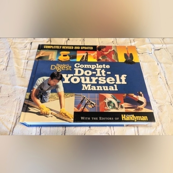 Reader's Digest Complete Do-It-Yourself Manual: Completely Revised and U… - Picture 1 of 9